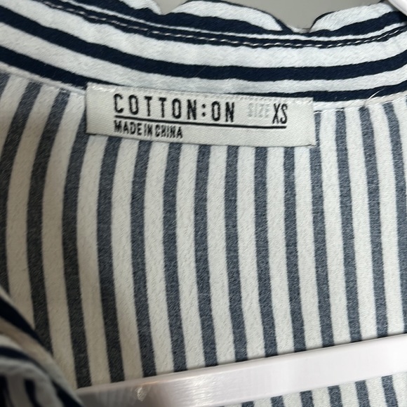 Womens top - Picture 3 of 4